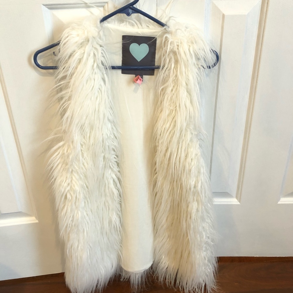 White fur size small vest by Kendall and Kylie